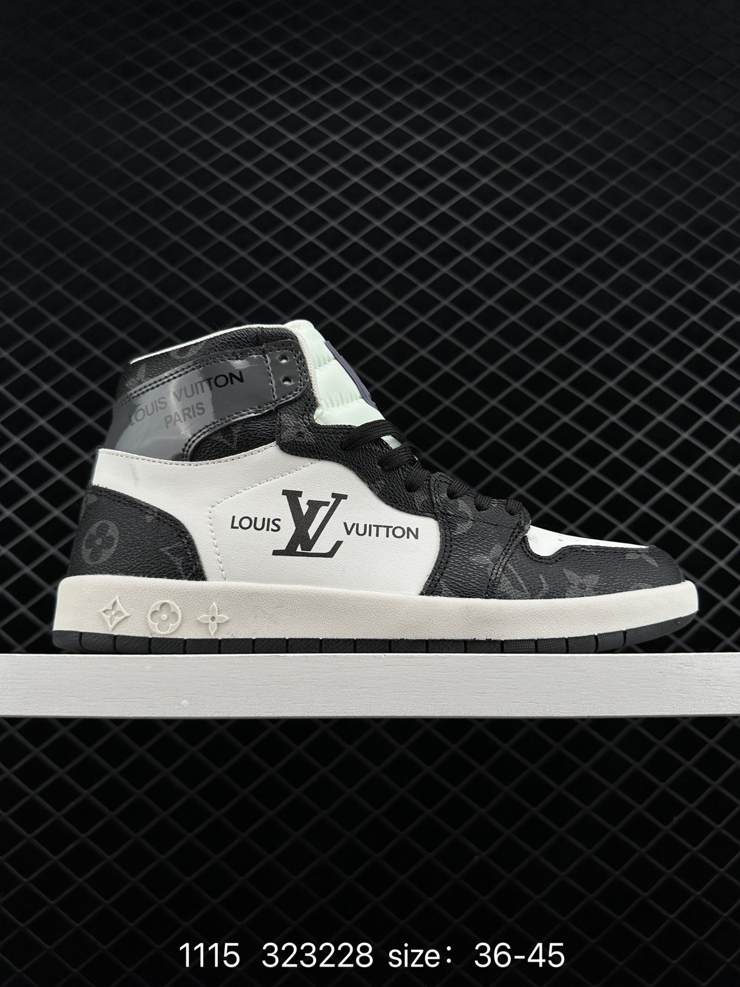 Nike Air Jordan 1 Retro High OG”Black/White“